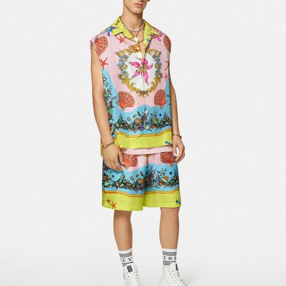 AUTHENTIC VERSACE Men's Tresor De La Mer Silk Shorts Runway - Picture 3 of 12